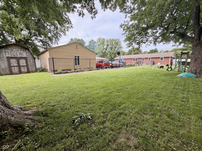 Listing Image 19