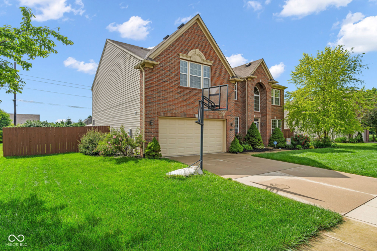Listing Image 55