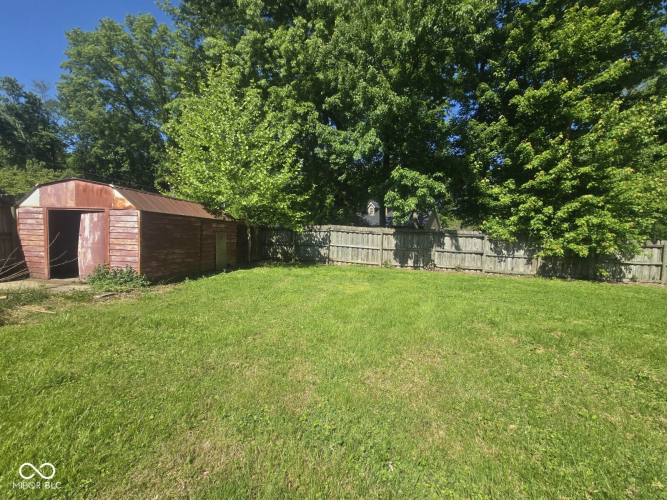 Listing Image 6