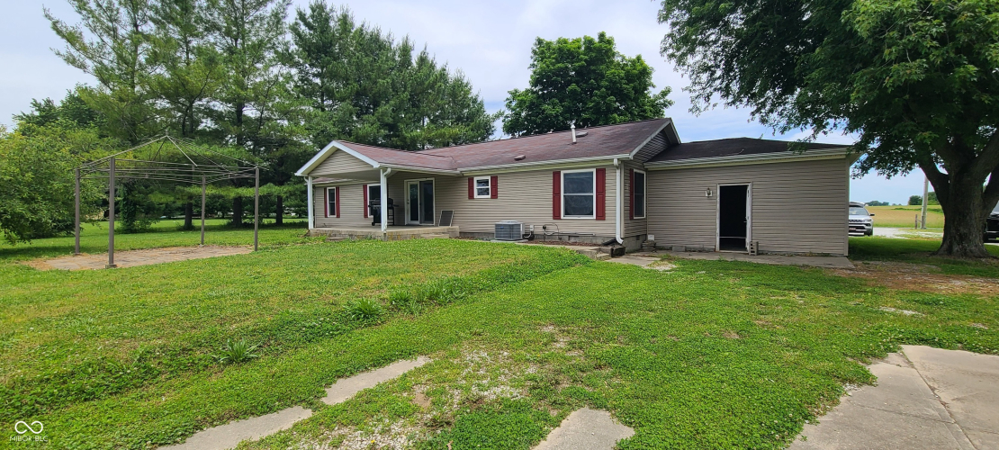 Listing Image 6