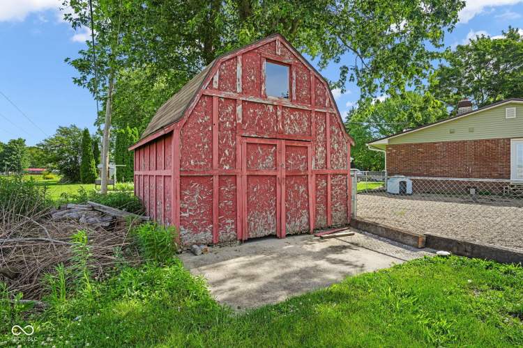 Listing Image 12