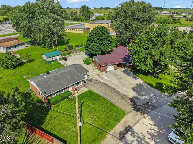Listing Image 17
