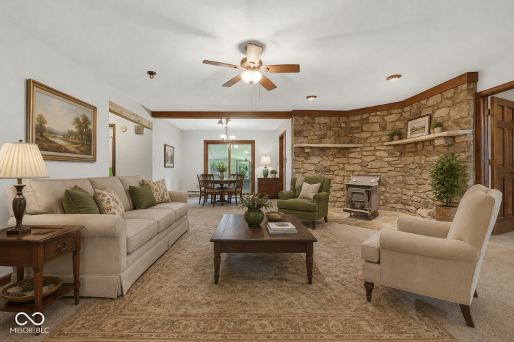 Listing Image 7