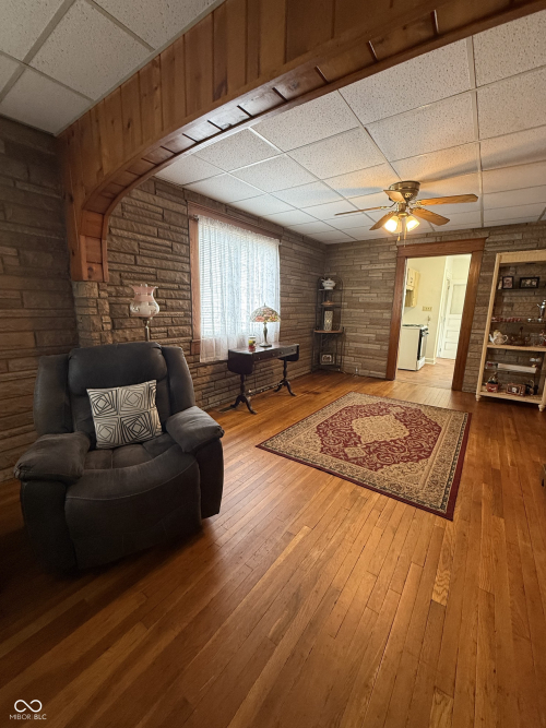 Listing Image 13