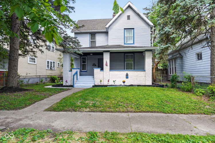 Listing Image 3