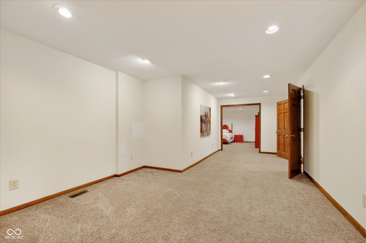 Listing Image 30