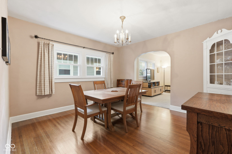 Listing Image 15