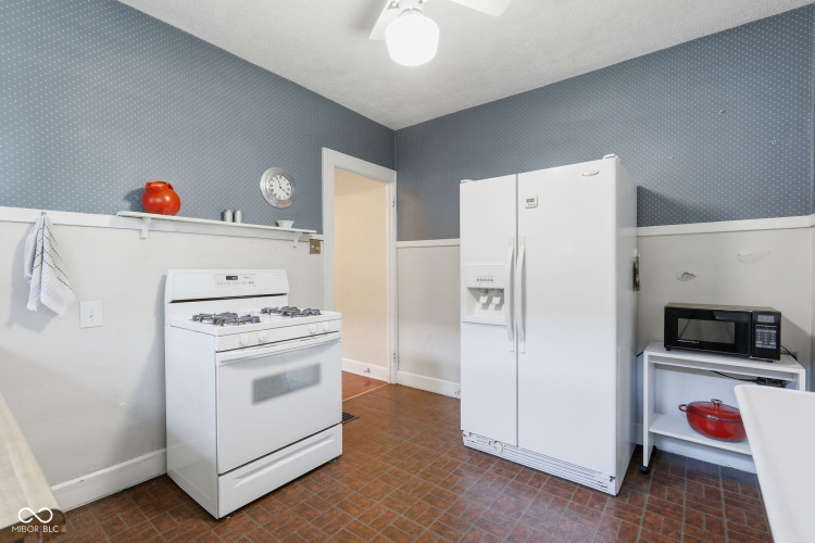 Listing Image 21