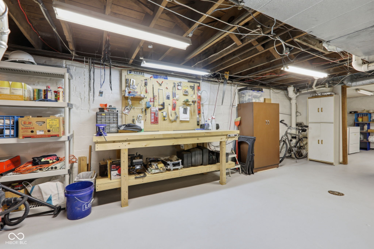 Listing Image 32