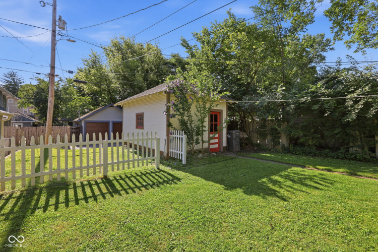 Listing Image 44