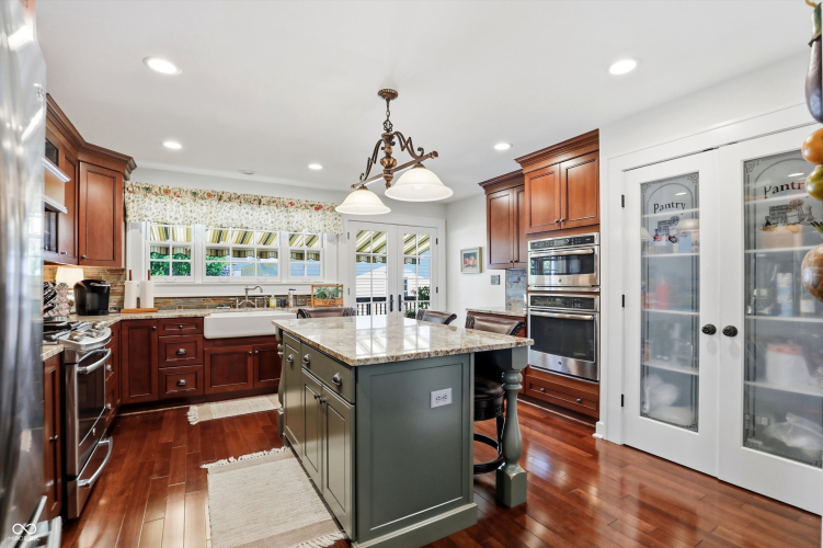 Listing Image 12