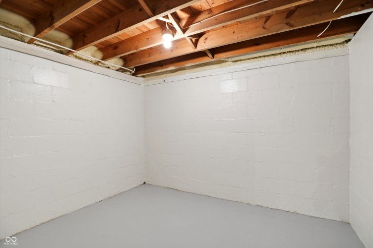 Listing Image 37