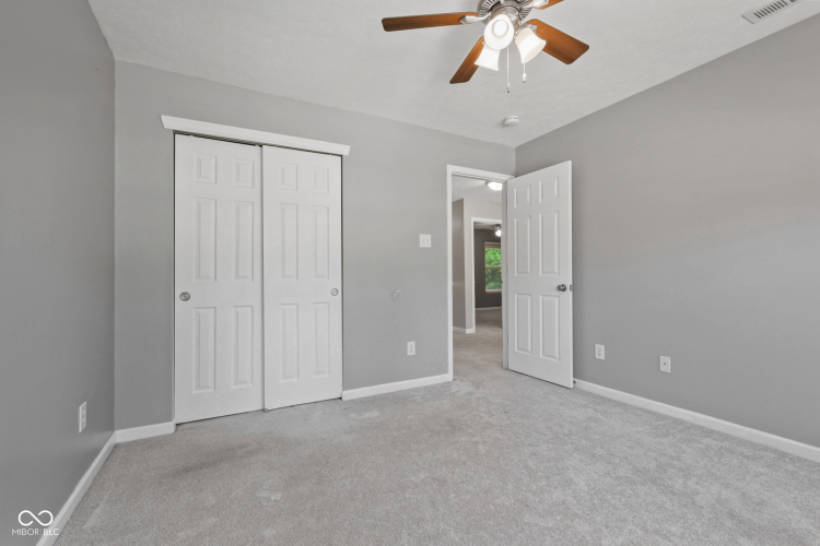 Listing Image 24