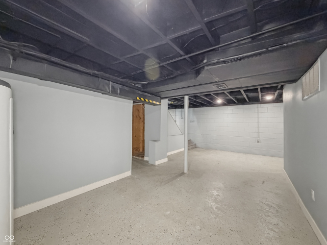 Listing Image 36