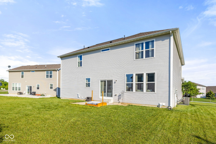Listing Image 40