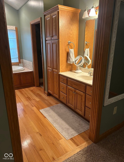 Listing Image 25
