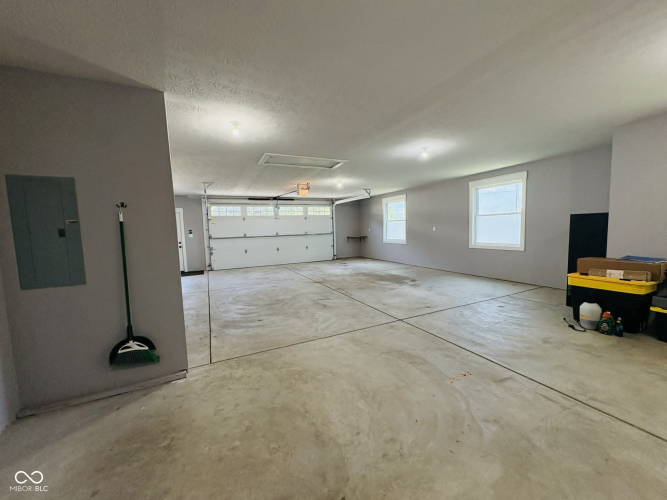 Listing Image 41