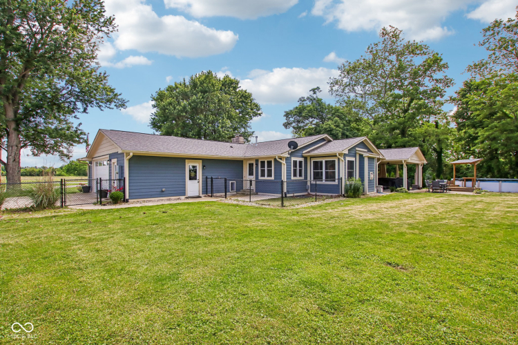 Listing Image 44