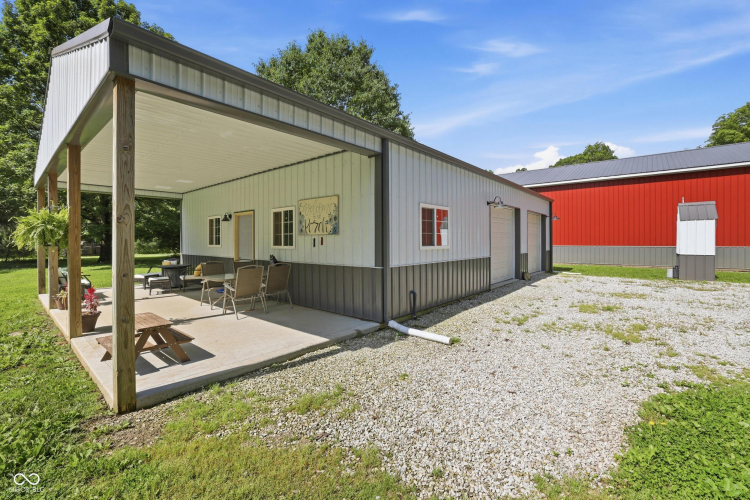 Listing Image 3