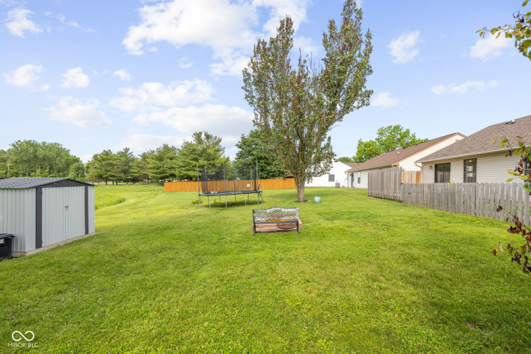 Listing Image 25