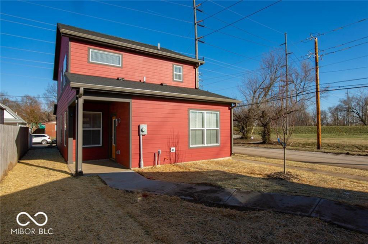 Listing Image 22