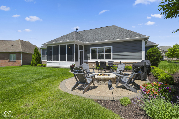 Listing Image 44