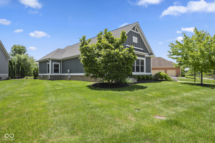 Listing Image 52