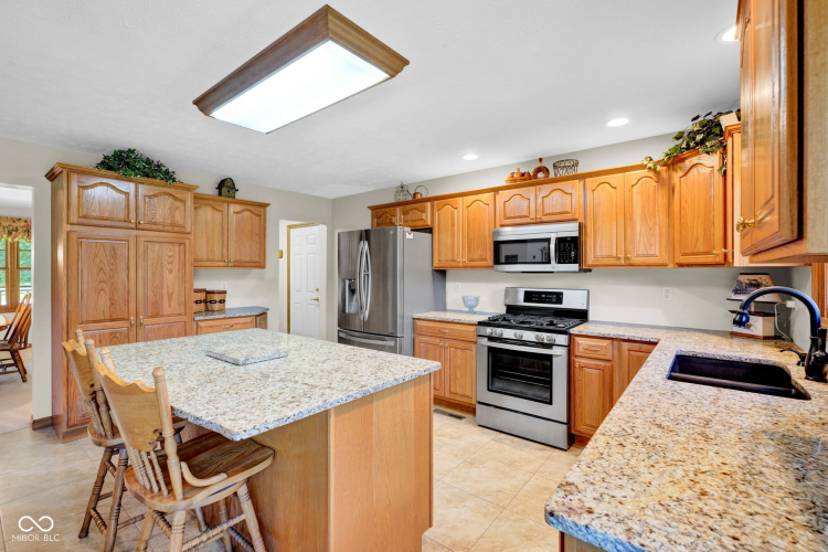 Listing Image 18