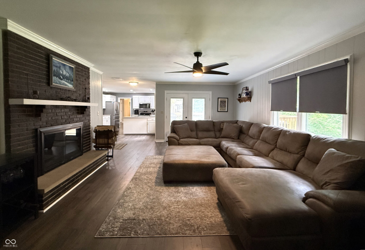 Listing Image 15