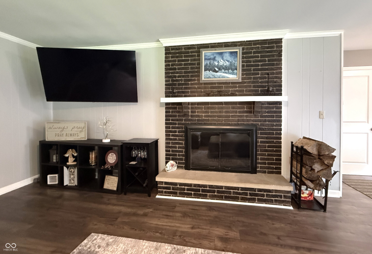Listing Image 16