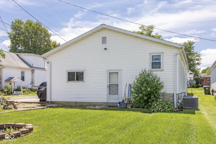 Listing Image 33
