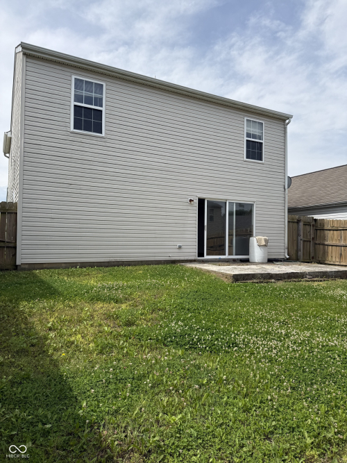 Listing Image 16