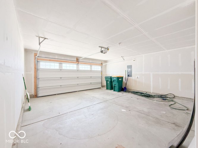 Listing Image 41