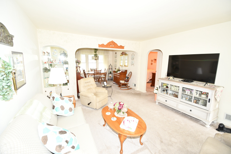Listing Image 33