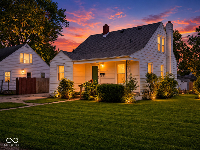 3016 Fairview Street Anderson IN 46016 (House For Sale) | MLS 22105522