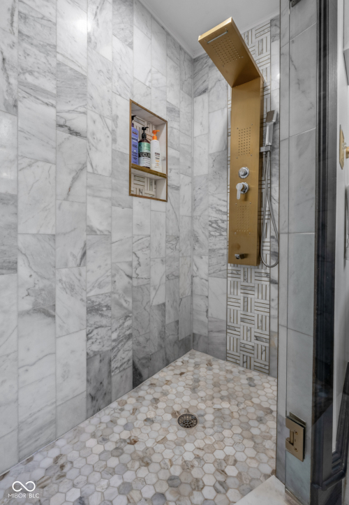 Listing Image 47