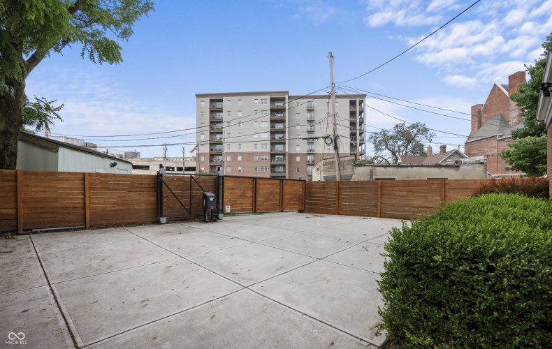 Listing Image 54