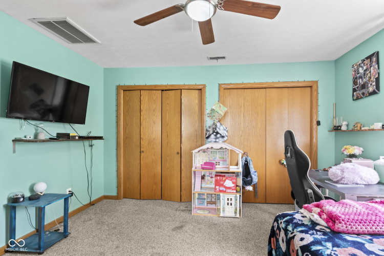 Listing Image 44
