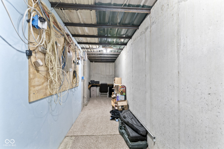 Listing Image 51