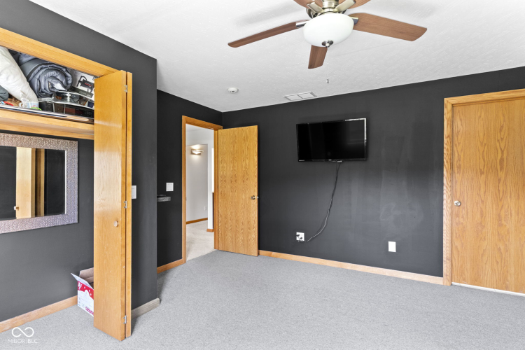 Listing Image 60