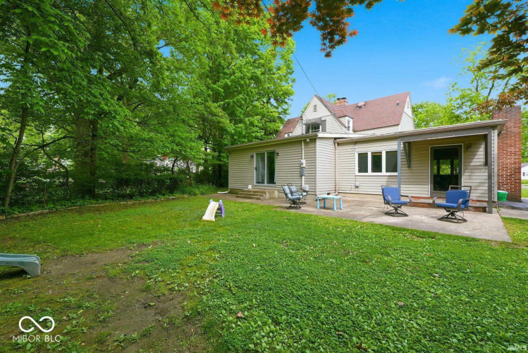 Listing Image 5