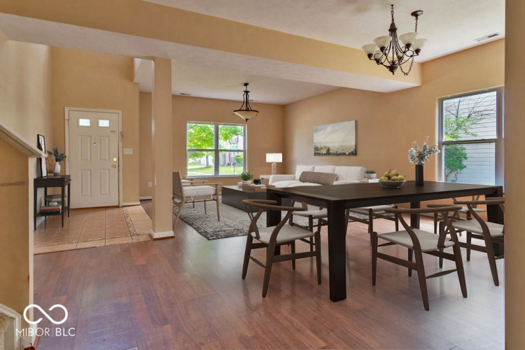 Listing Image 12