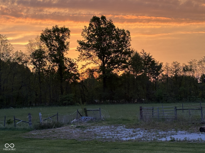Listing Image 78
