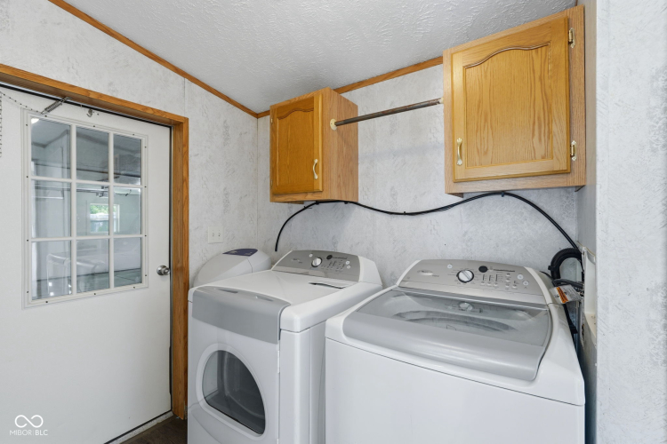 Listing Image 33