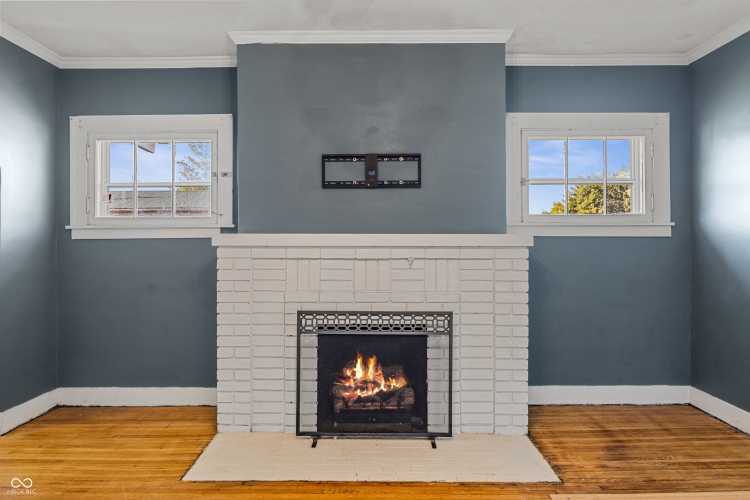 Listing Image 14