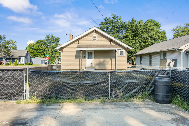 Listing Image 25