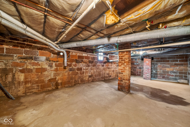 Listing Image 38