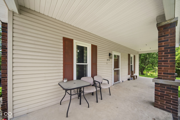 Listing Image 54