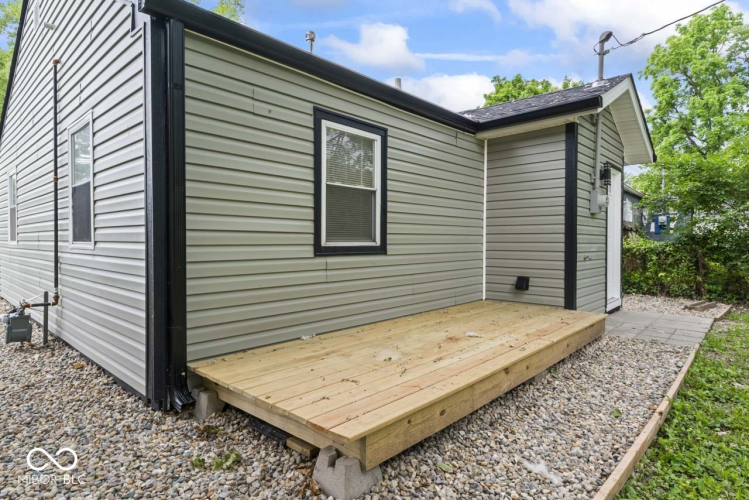 Listing Image 20