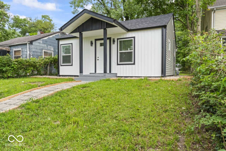 Listing Image 3